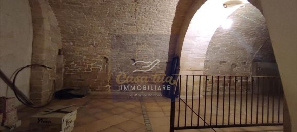 150m² Commercial property in Ruvo di Puglia, Italy No. 87106 3