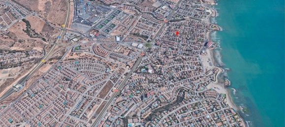 4 dormitorios villa en venta en La Zenia, Alicante, Comunidad Valenciana, Spain № 365032 11