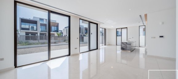 Villa T5 em Dubai Hills Estate, UAE N.º 112435 3