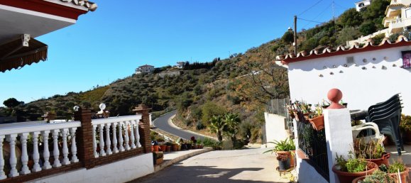 4 bedrooms Townhouse in Moclinejo, Spain No. 47121 2