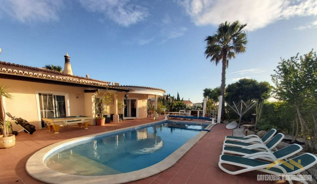 4 bedrooms Villa in Lagoa, Portugal No. 232170