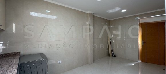 Дом с 2 спальнями в Порту, Португалия № 187415 22