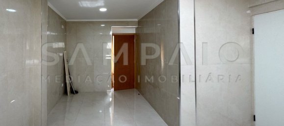 Дом с 2 спальнями в Порту, Португалия № 187415 23