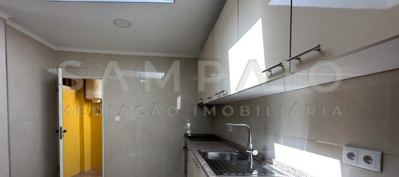 Дом с 2 спальнями в Порту, Португалия № 187415 2