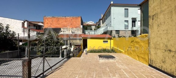 Дом с 2 спальнями в Порту, Португалия № 187415 27