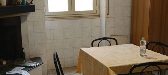 4 bedrooms Apartment in Maglie, Italy No. 323628 2