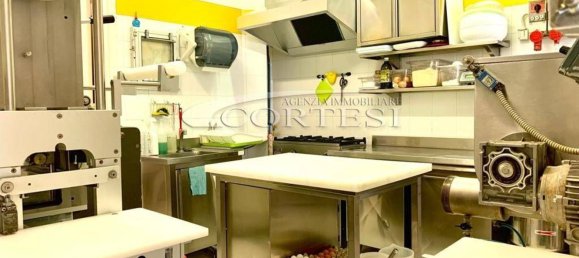 Imóvel comercial de 2 divisões em Mondolfo, Italy N.º 138142 9