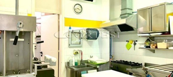 Imóvel comercial de 2 divisões em Mondolfo, Italy N.º 138142 11