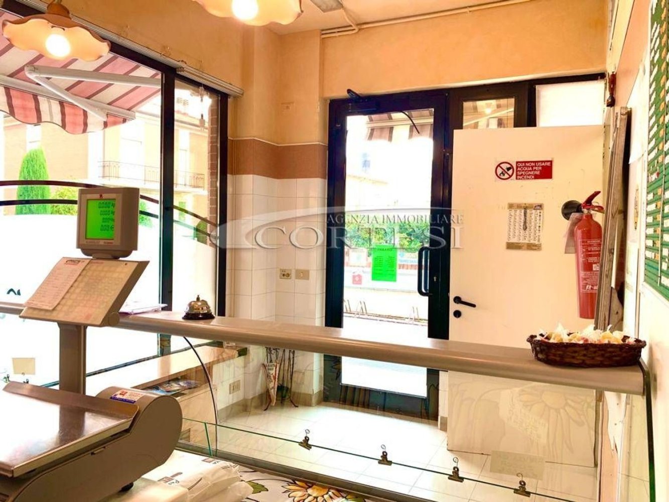 Imóvel comercial de 2 divisões em Mondolfo, Italy N.º 138142