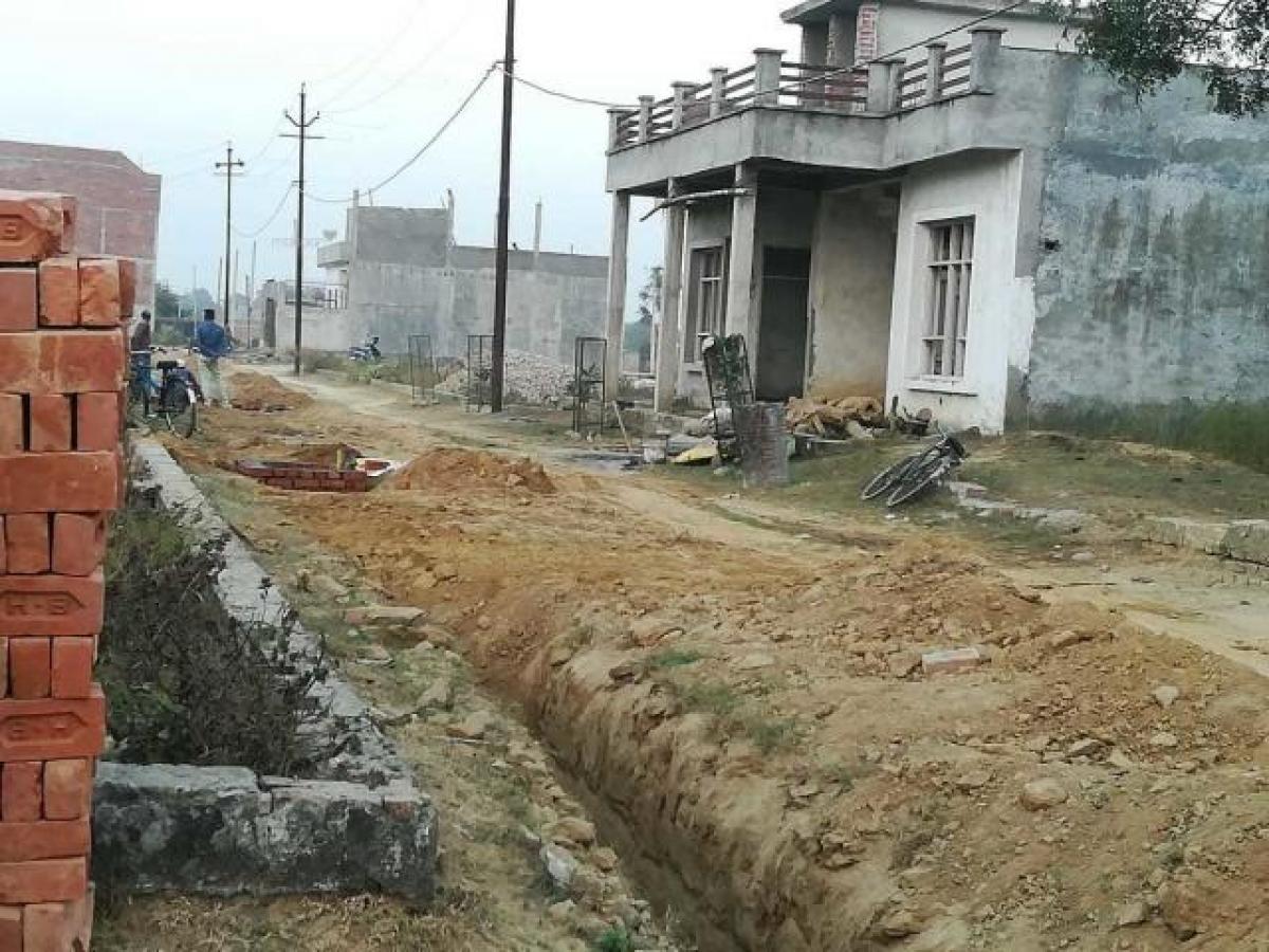  Land in Lucknow, India No. 32667