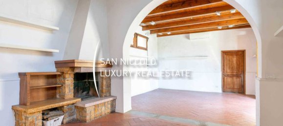7 bedrooms Villa in Florence, Italy No. 193462 18