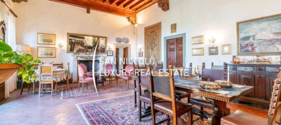 7 bedrooms Villa in Florence, Italy No. 193462 7