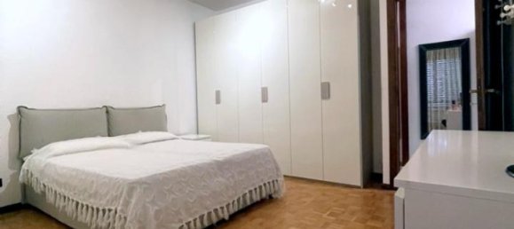 3 rooms Apartment in Padua, Italy No. 39555 6