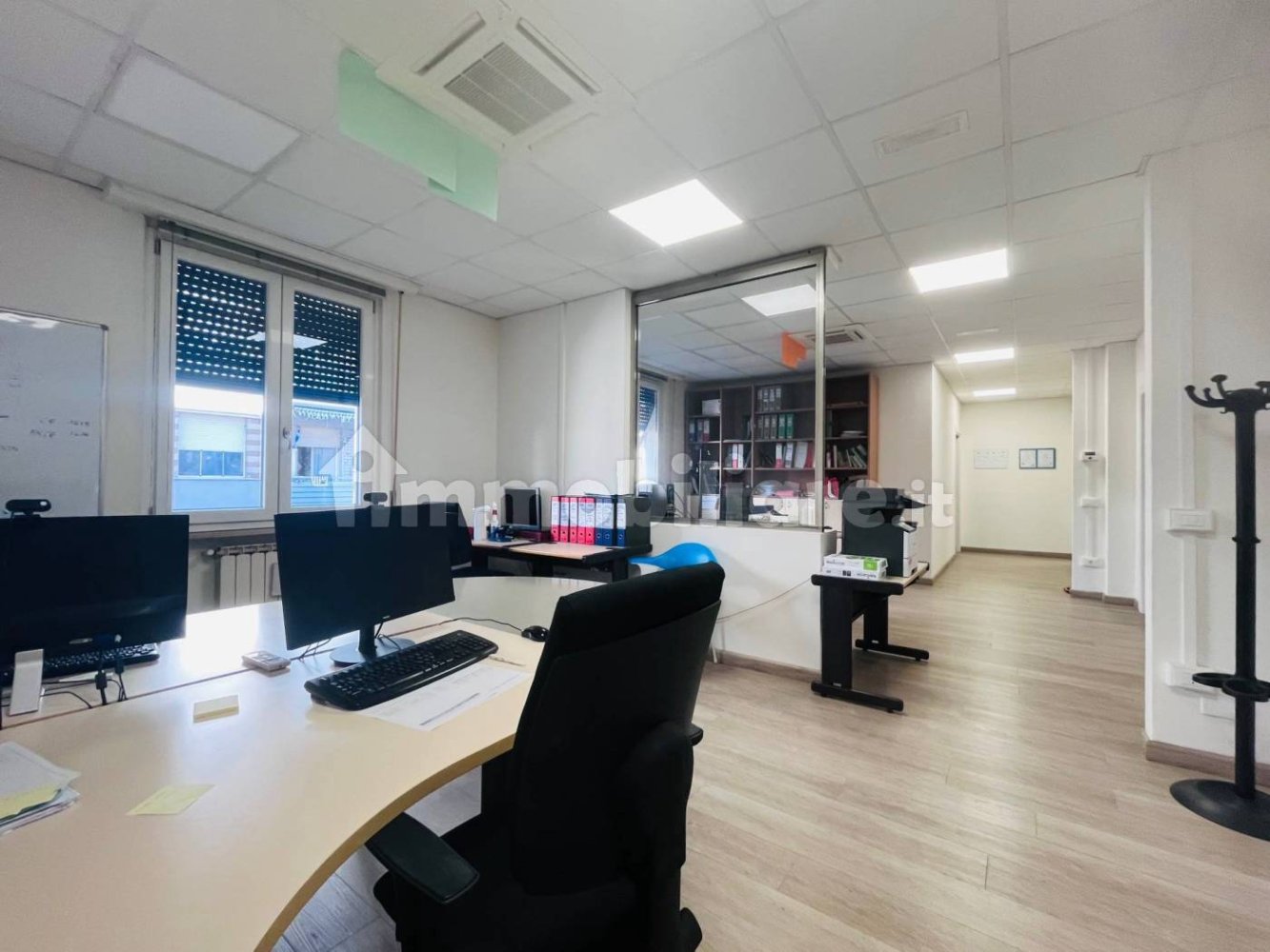 5-Zimmer Büro in Livorno, Italy, Nr. 349321