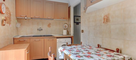 3 bedrooms Apartment in Rome, Italy No. 320062 10