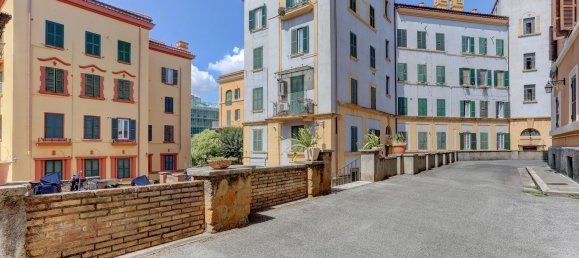 3 bedrooms Apartment in Rome, Italy No. 320062 18