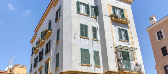 3 bedrooms Apartment in Rome, Italy No. 320062 2