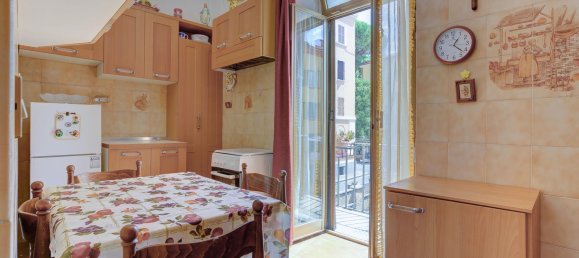 3 bedrooms Apartment in Rome, Italy No. 320062 7