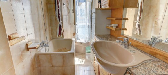 3 bedrooms Apartment in Rome, Italy No. 320062 14