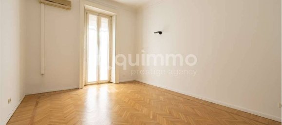 3 bedrooms Apartment in Milan, Italy No. 358836 17