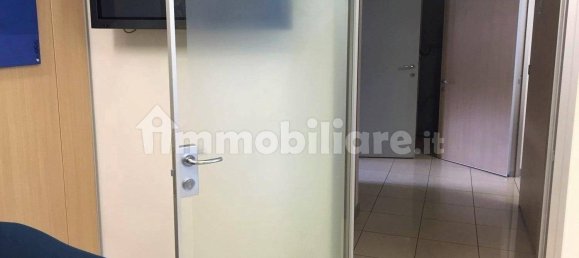 Gewerbliche Immobilie in Vercurago, Italy 240m², Nr. 311150 4