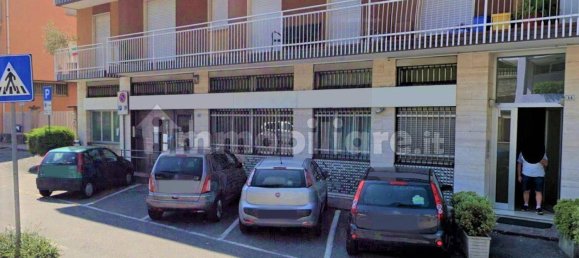 Gewerbliche Immobilie in Vercurago, Italy 240m², Nr. 311150 2