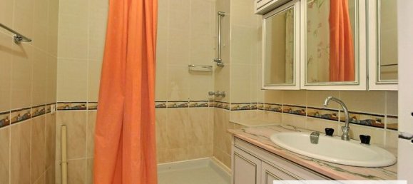 2 chambres Appartement à Ris-Orangis, France No. 277890 4