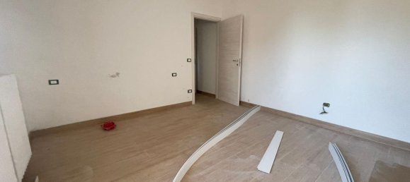 2 rooms Apartment in Follonica, Italy No. 77671 4