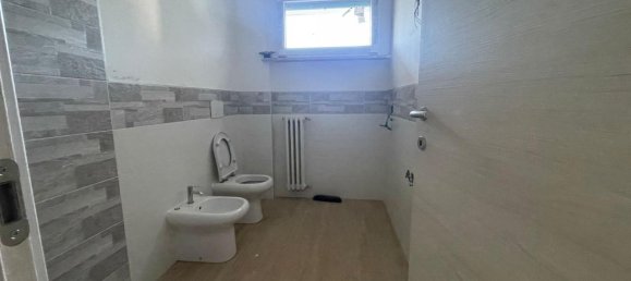 2 rooms Apartment in Follonica, Italy No. 77671 6