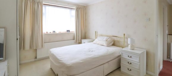 3 bedrooms House in Bexley, United Kingdom No. 13452 8