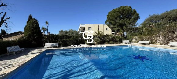 Apartamento de 2 dormitorios en Antibes, France No. 299830 9