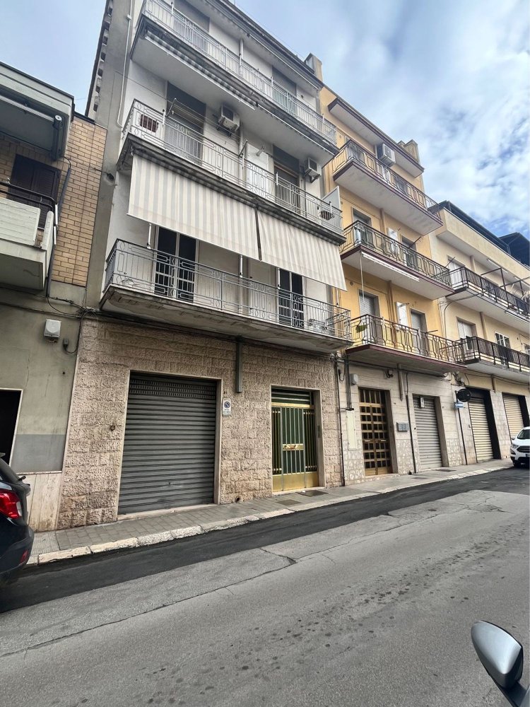 4غرفة شقة في Gravina in Puglia, Italy رقم 146402