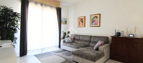 3-Zimmer Villa in Veduggio con Colzano, Italy, Nr. 13744 2