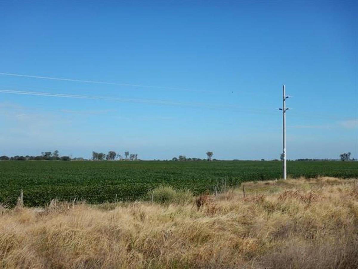  Land in Santa Fe, Argentina No. 31576