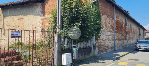 5-Zimmer Haus in San Benigno Canavese, Italy, Nr. 111163 17