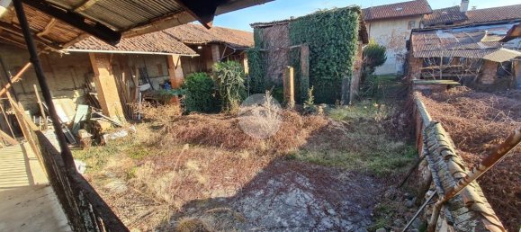 5-Zimmer Haus in San Benigno Canavese, Italy, Nr. 111163 9