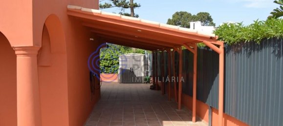 4 bedrooms House in Quarteira, Portugal No. 103858 12