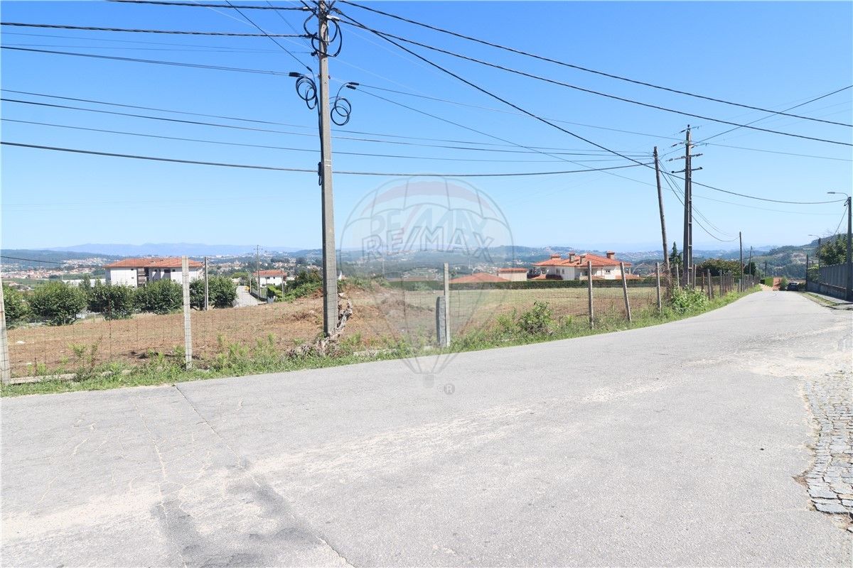 Terreno em Felgueiras, Portugal 4170 m² N.º 42385