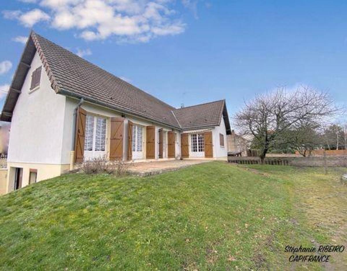 5 bedrooms House in Blanzy, France No. 8676
