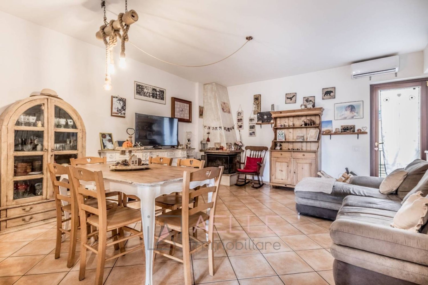 Дом с 4 спальнями в Рим, Италия № 86418