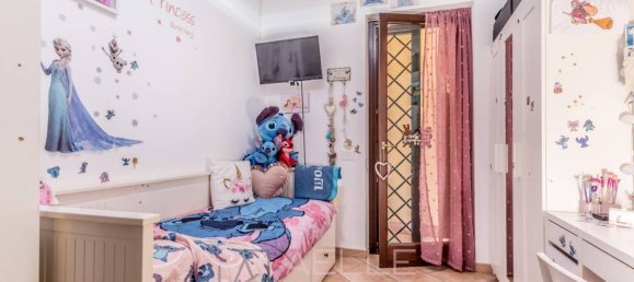 Дом с 4 спальнями в Рим, Италия № 86418 24