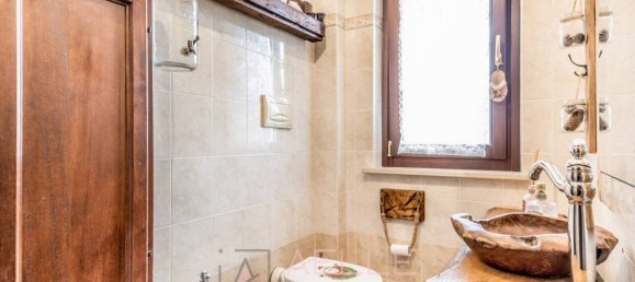 Дом с 4 спальнями в Рим, Италия № 86418 11