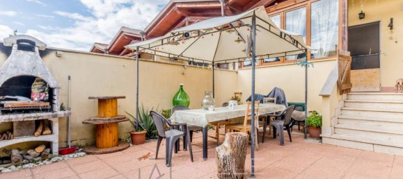 Дом с 4 спальнями в Рим, Италия № 86418 3