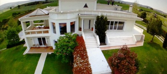 6 bedrooms Villa in Thermi, Greece No. 7413 3