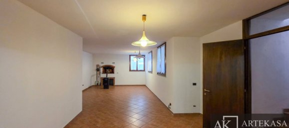 2 غرف نوم فيلا في Galliate, Italy رقم 311964 20