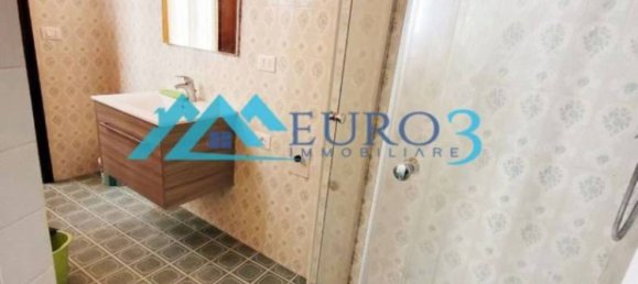 4-salle Appartement à Jesi, Italy No. 164375 9