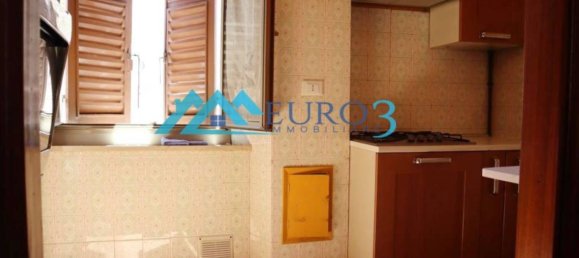 4-salle Appartement à Jesi, Italy No. 164375 2