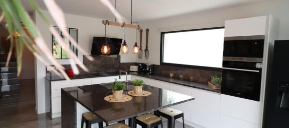 6 bedrooms Villa in Vaison-la-Romaine, France No. 321114 8