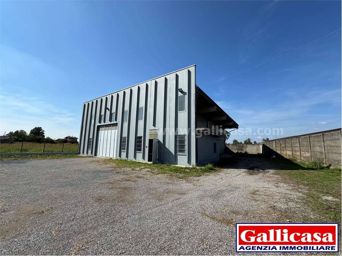 Almacén de 1 habitación en Torre Pallavicina, Italy No. 340910