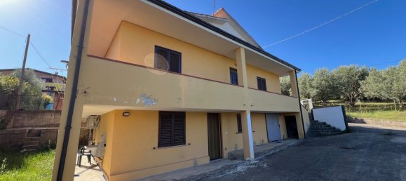 Villa de 4 divisões em Rende, Italy N.º 95664 43